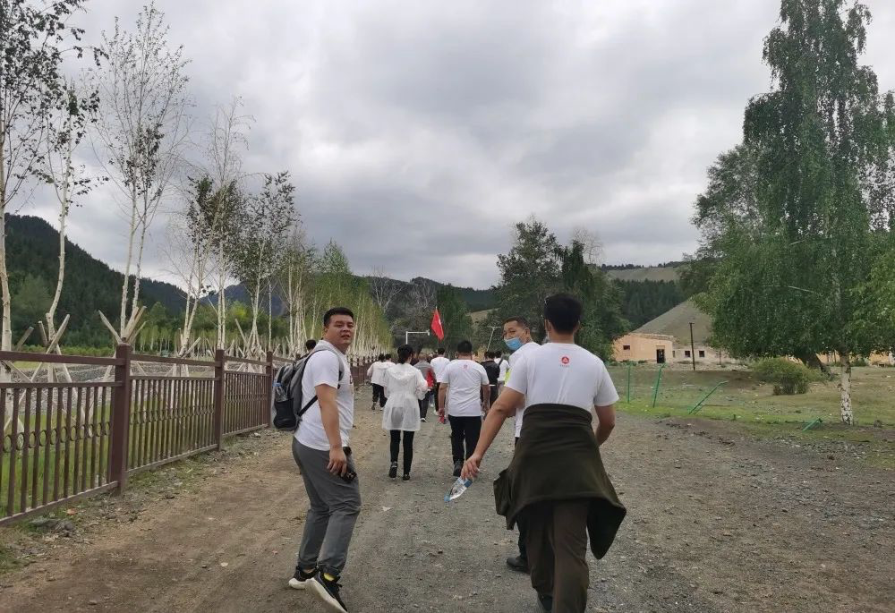 心相融·创未来丨尊龙凯时人生就是博物流2022年中总结会议