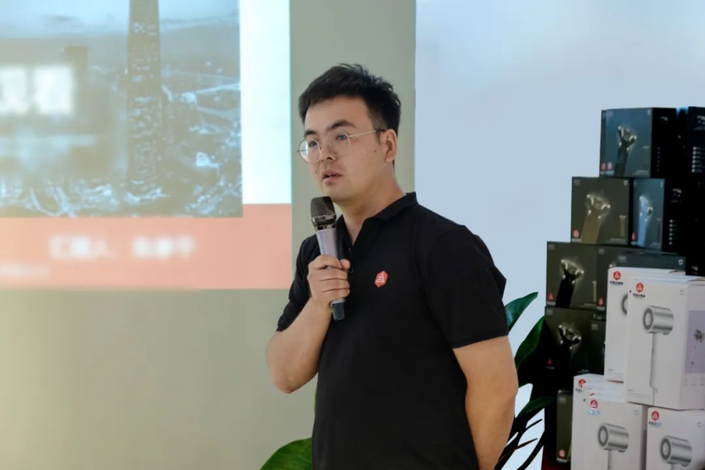 心相融·创未来丨尊龙凯时人生就是博物流2022年中总结会议